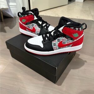 Nike Air Jordan 1 Retro High OG - Red/Black/White